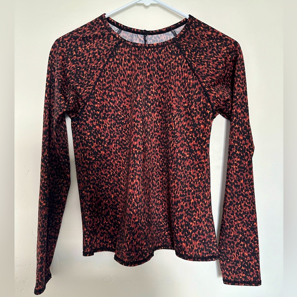 ALL IN MOTION long sleeve swim tee Size M